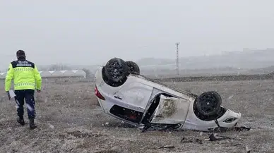 Takla Atan Otomobilin Sürücüsü Yaralandı