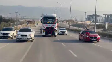 Tırı Gelin Arabası Yaptı, Son Seferini Düğününe Yaptı