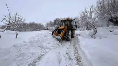 Tunceli’de, Kardan Kapanan Yolların Büyük Kısmı Açıldı