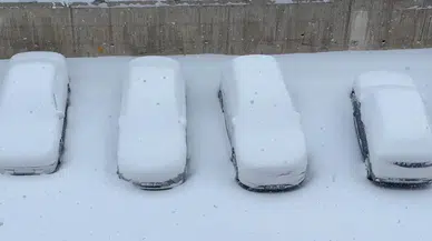 Yüksekova Kar Esareti Altında