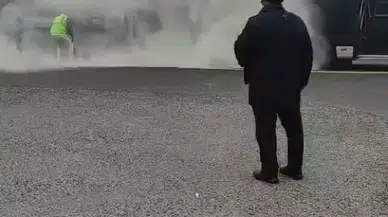 Zincirlikuyu’da Metrobüsten Dumanlar Yükseldi, Yolcular Tahliye Edildi