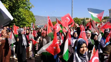 Tokat'ta üniversite öğrencileri "Özgürlüğe Yürüyoruz" sloganıyla Gazze'ye destek verdi