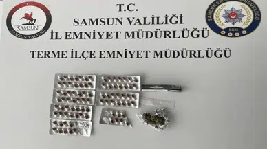 Samsun'da bir kişinin aracında ve üzerinde uyuşturucu bulundu