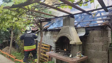 Çarşamba'da odunlukta çıkan yangın söndürüldü