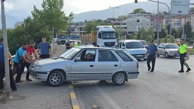Karabük'te iki otomobilin çarpıştığı kazada 1 kişi yaralandı