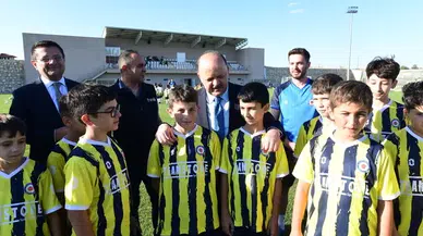 Kastamonu Valisi Dallı, yaz futbol okulunu ziyaret etti