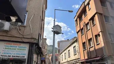Ordu'da dolmuşun çarptığı sepetli vinçten düşen işçi yaralandı