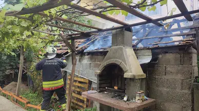 Çarşamba'da odunluk yangını