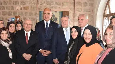 Bayburt Üniversitesinde akademik yıl "İlk Dersim Filistin" temasıyla başladı