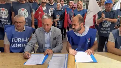 ‘Sosyal Yardım Dağıtanlar, Sosyal Yardıma Muhtaç Hale Geldi’