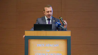 ‘Toplumsal Ön Yargıları Kırmalıyız’