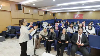 Stresli Mesaiye Türkülerle Mola