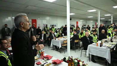 Bakan Uraloğlu, Özgür Özel’e Çorum’dan Bu Sözlerle Cevap Verdi