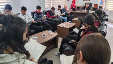 Başkan Cebeci, Öğrencilerle Kitap Okudu