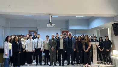 Metalin Sırlarını Gençlere Aktardı