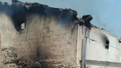 Ev ve Ahır Küle Döndü