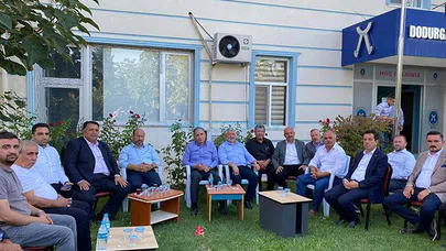 AK Partililerden Başkan Aydın’a Taziye Ziyareti