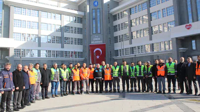 Afşin’e 11 Araç, 21 Personel Uğurlandı