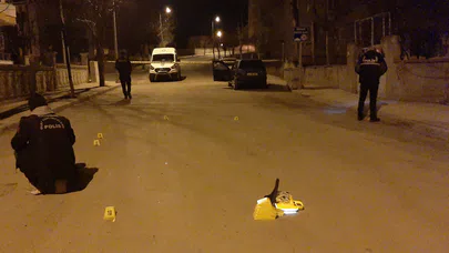 Aracında Silahlı Saldırıya Uğradı