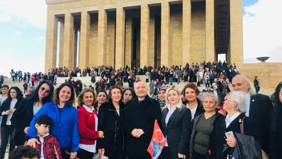 İYİ Partili Kadınlar Ata’nın Huzurunda