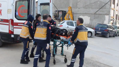 İki Otomobil Çarpıştı: Üç Yaralı