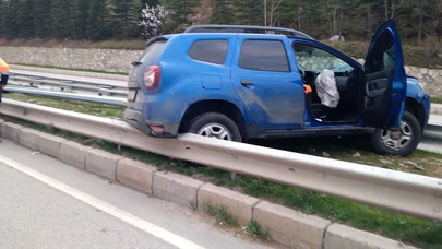 Kontrolden Çıkan Araç Orta Refüje Daldı