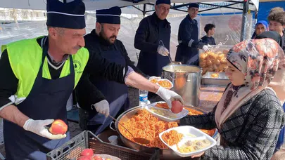 Uğurludağ’dan Afetzedelere Üç Öğün Yemek İkramı
