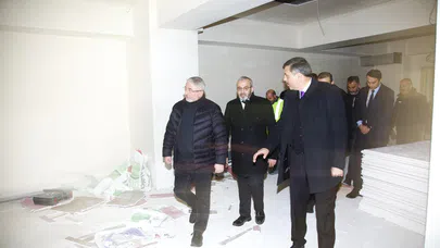 Vali Çiftçi, Kente Döndü