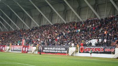 Taraftar Takımını Özlemiş!