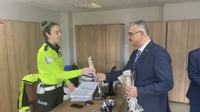 AK Parti’nin Vekil Adayları, Emniyet Teşkilatı’nı Kutladı