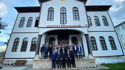 Ahlatcı: KADEŞ Meydanı'nda Zafer Şarkılarını Birlikte Söyleyeceğiz