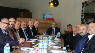 Bekir Şahin, Çorum'da Lise Arkadaşlarıyla Buluştu