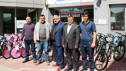 Depremzede Çocuklara Bayram Hediyesi Bisiklet