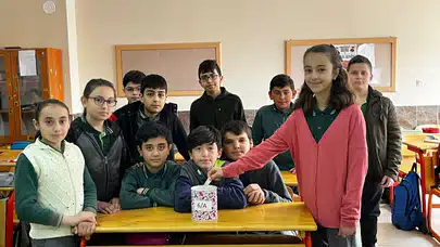 Harçlıklar, Depremzedeler İçin Kumbaralarda Biriktiriliyor