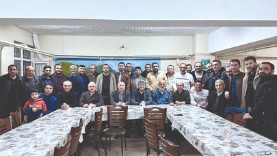 Mezunlar, Yıllar Sonra İftarda Buluştu