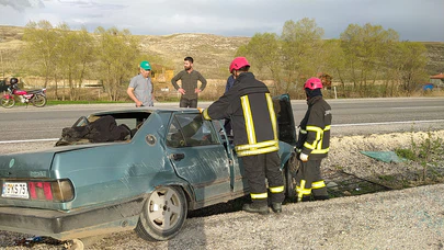 Osmancık Yolunda Otomobil Devrildi