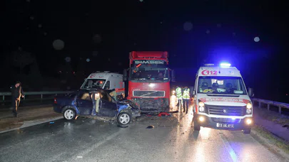 Otomobil ile TIR Çarpıştı