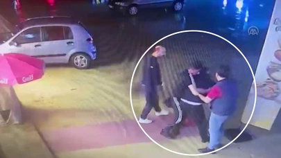 Biri Bıçak, Biri Sopayla Darbedildi