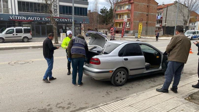 Binlerce Kişi ve Araç Kontrol Edildi