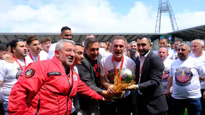 ‘Birliktelik Sürerse Yerimiz 1’inci Lig’