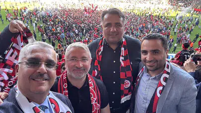 Bürokrat ve Siyasetçilerden Şampiyonluk Mesajları