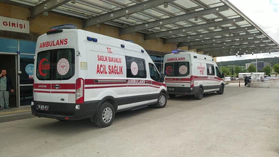 Büyükbaş Hayvan Keserken Ayağına Bıçak Saplandı