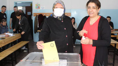 Seçmenler İkinci Kez Sandık Başına Gitti