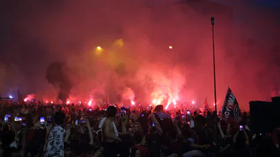 Kutlama Ertelendi