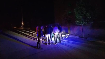 Seyir Halindeki Araç Kurşunlandı