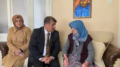 Turgut Aslan’ın Annesine Ziyaret