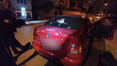Yine Seyir Halindeki Otomobil Kurşunlandı