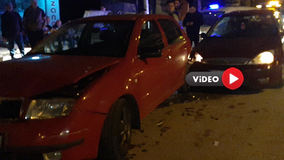 Alkollü Sürücü Aracıyla Park Halindeki Üç Otomobile Çarptı