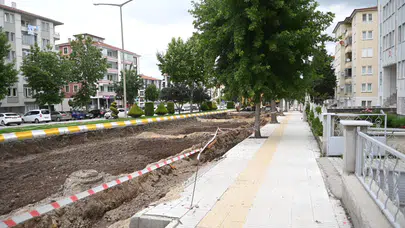 Bişkek Caddesi Asfaltı Yenileniyor