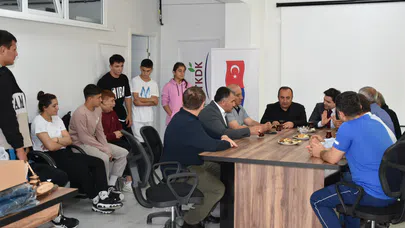 İskilipli Güreşçilere Malzeme Desteği